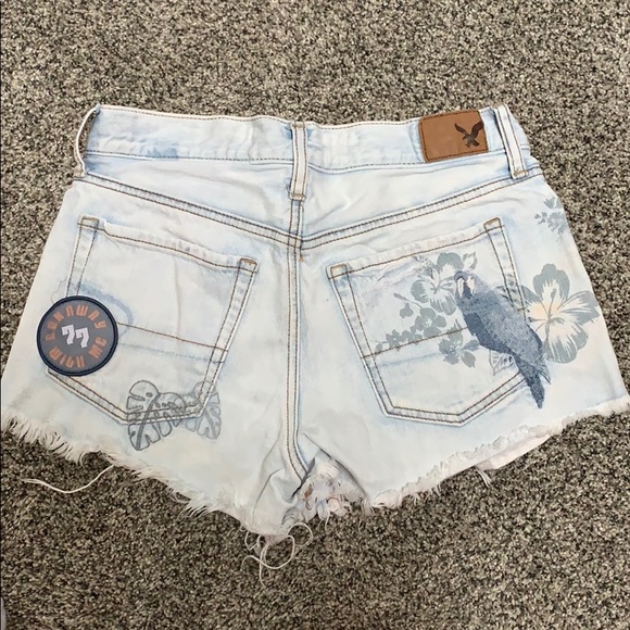 Shorts - Picture 2 of 4